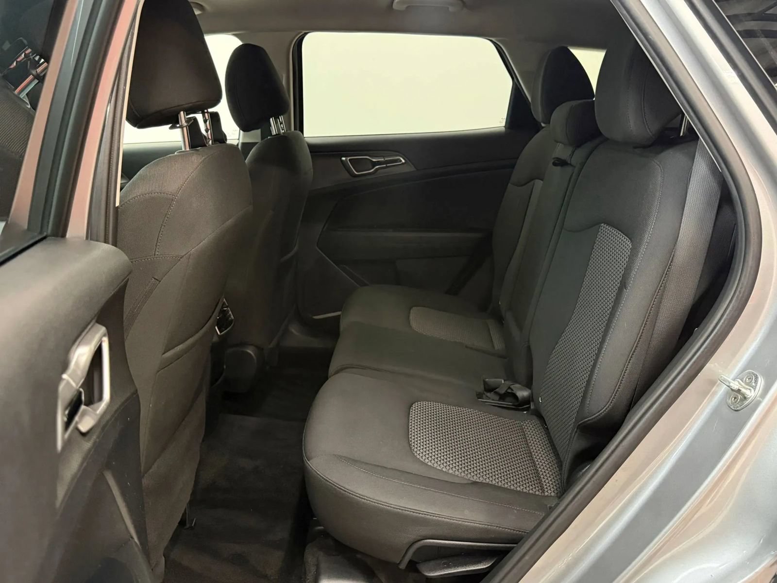 Used 2023 Kia Sportage LX FWD image 18