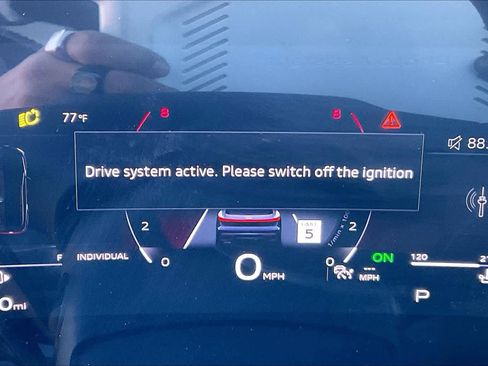 Certified 2025 Audi Q5 Prestige image 24