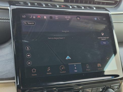 Used 2023 Jeep Grand Cherokee Limited image 23