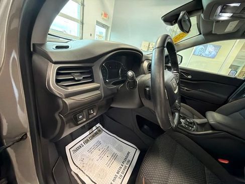Used 2023 GMC Acadia AT4 AWD/4WD image 20