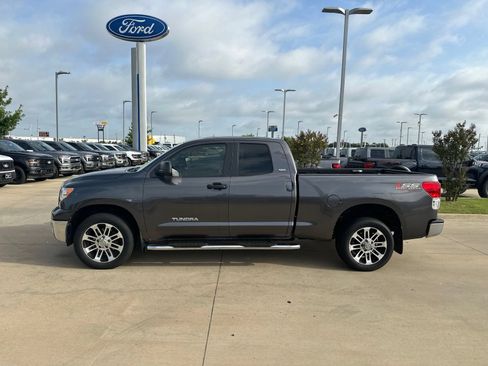 Used 2012 Toyota Tundra 2WD Double Cab w/ SR5 Pkg image 2