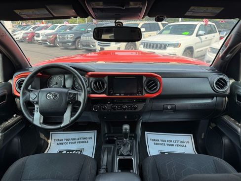 Used 2016 Toyota Tacoma SR5 AWD/4WD image 20
