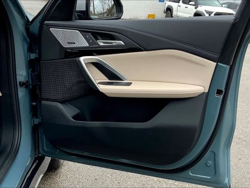 Used 2024 BMW X1 xDrive28i w/ Premium Package image 23