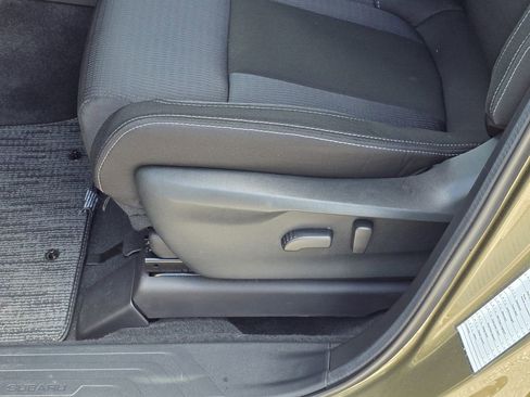 Certified 2025 Subaru Ascent Premium image 19