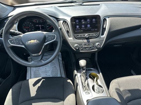 Used 2023 Chevrolet Malibu LS FWD image 11