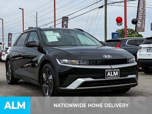 Used 2025 Hyundai Ioniq 5 SEL image 4
