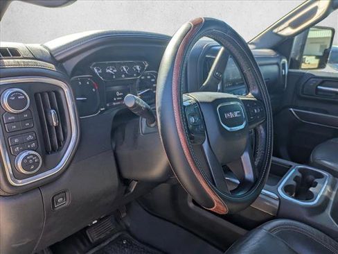 Used 2022 GMC Sierra 2500 AT4 image 9