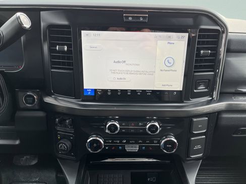 Used 2026 Ford F250 Lariat w/ Tremor Off-Road Package image 24