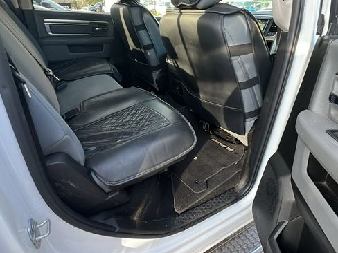 Used 2020 RAM 1500 Classic SLT w/ Luxury Group image 20