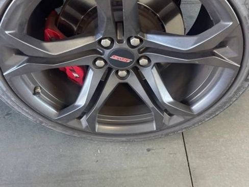 Used 2022 Chevrolet Camaro SS RWD image 8