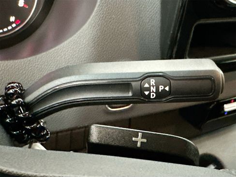 Used 2025 Mercedes-Benz Sprinter 2500 image 17