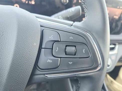 Used 2025 Buick Envista Preferred w/ Convenience I Package FWD image 17