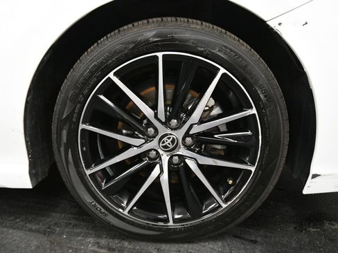 Certified 2024 Toyota Camry SE image 28