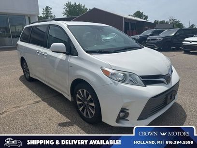 Used 2020 Toyota Sienna XLE w/ XLE Navigation Package