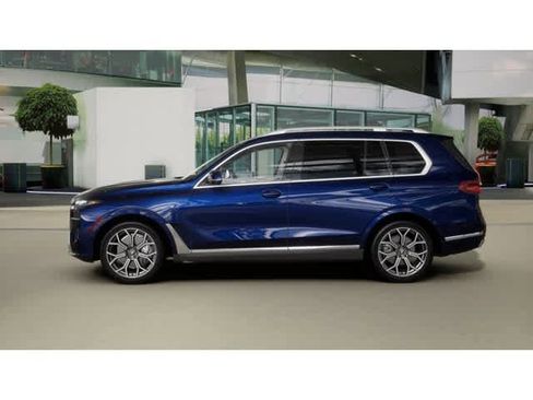 New 2026 BMW X7 xDrive40i w/ Executive Package image 4