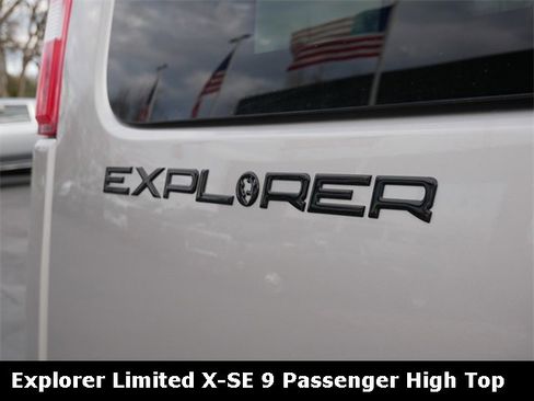 New 2025 GMC Savana 2500 Extended w/ Driver Convenience Package image 11