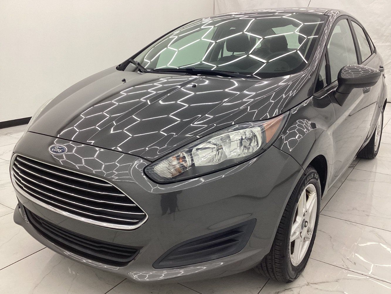 Used 2019 Ford Fiesta SE FWD image 1