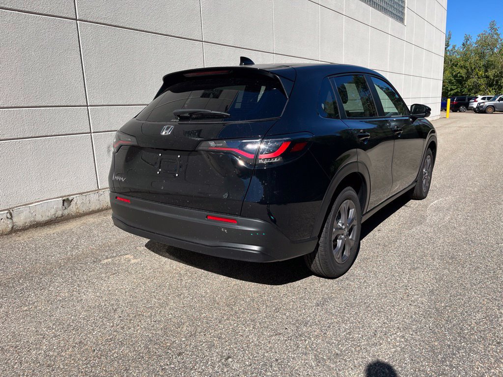 New 2027 Honda HR-V LX image 5