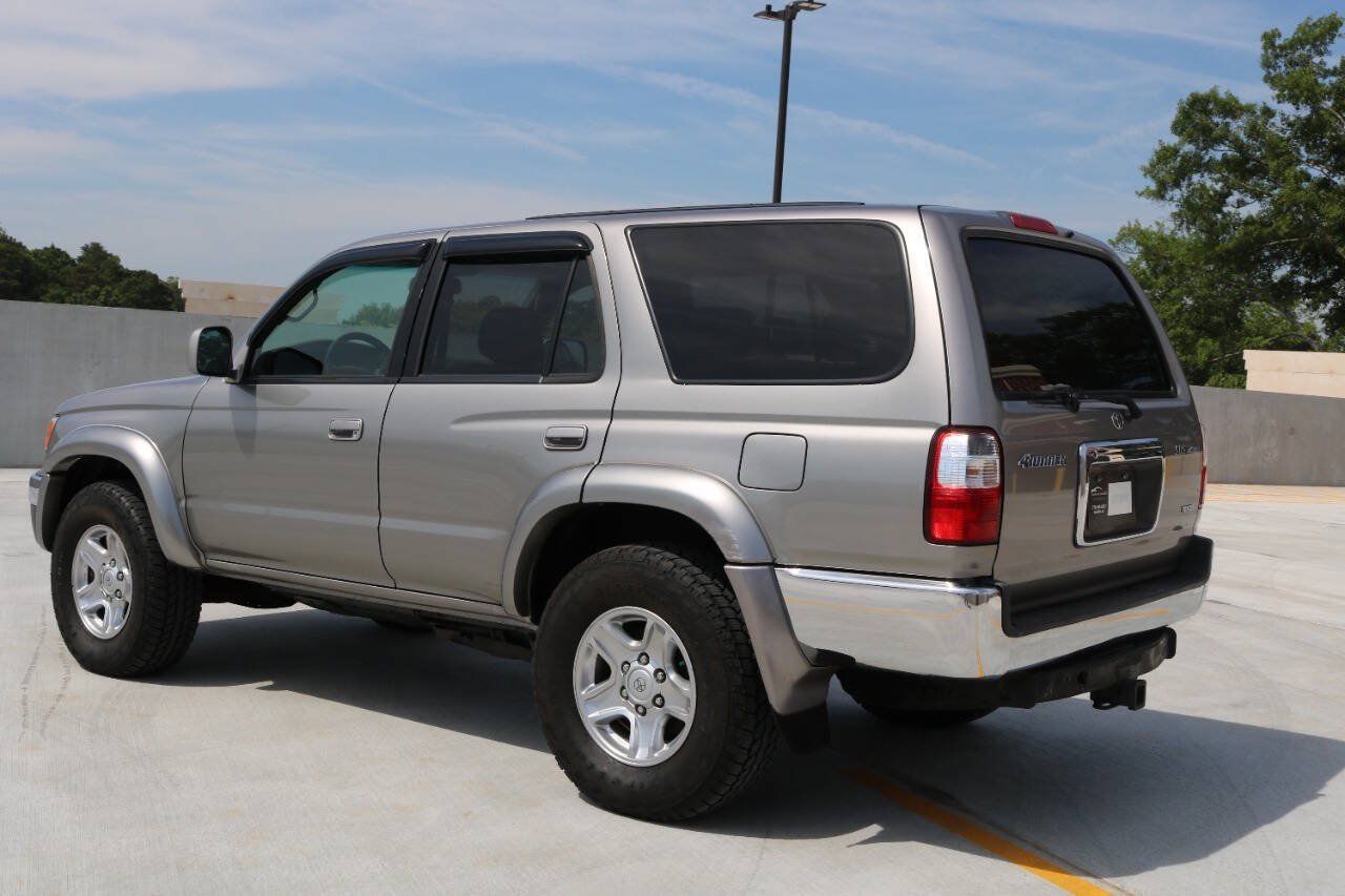 Used 2002 Toyota 4Runner SR5 AWD/4WD image 41