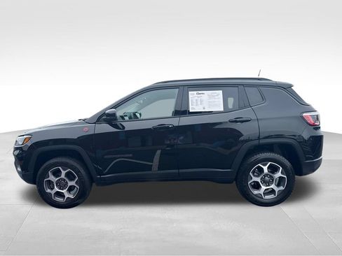 Used 2022 Jeep Compass Trailhawk w/ Trailhawk Convenience Group AWD/4WD image 4