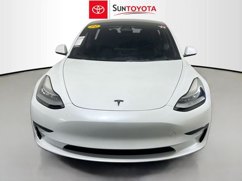 Used 2022 Tesla Model 3 Long Range AWD/4WD image 10