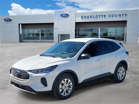 New 2026 Ford Escape Active image 2