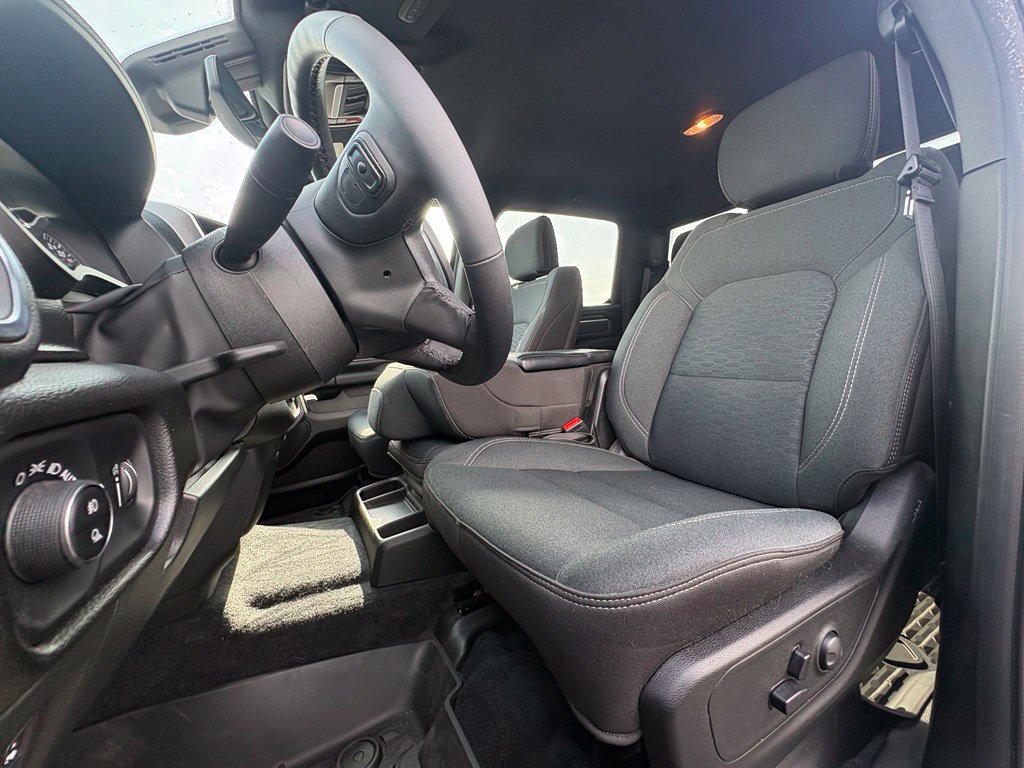 Used 2025 RAM 1500 Big Horn AWD/4WD image 12