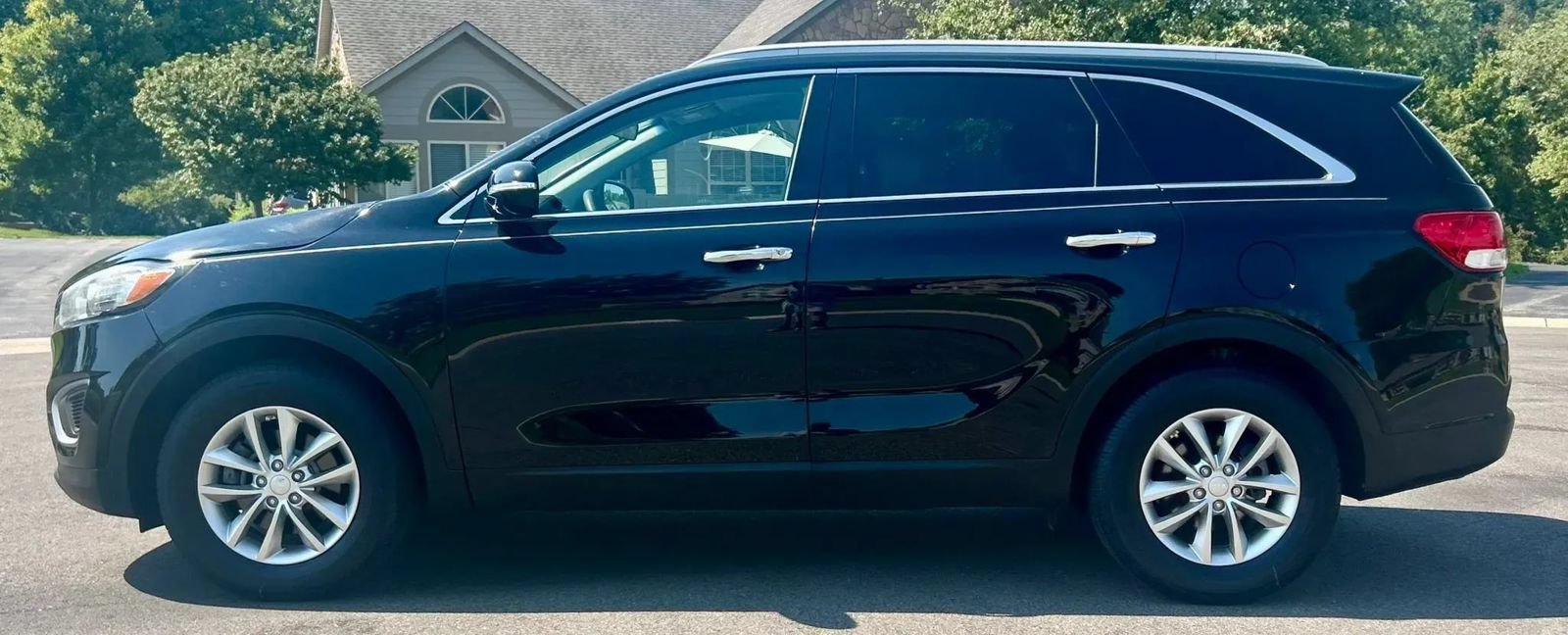 Used 2018 Kia Sorento FWD image 8
