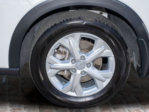 Certified 2025 Honda HR-V LX image 37