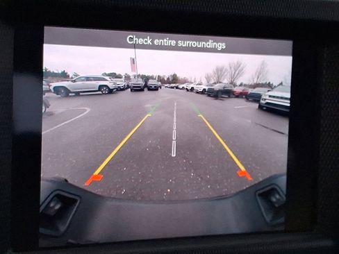 Used 2022 Jeep Gladiator Sport image 30