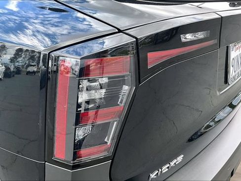 Certified 2025 Nissan Kicks SR AWD/4WD image 22
