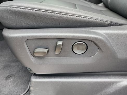 New 2026 GMC Sierra 1500 SLT w/ SLT Premium Plus Package image 19