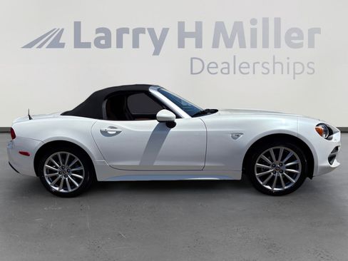 Used 2020 FIAT 124 Spider Lusso w/ Convenience Group RWD image 6