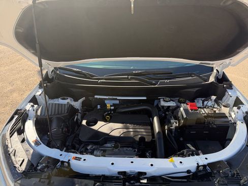 Used 2025 Chevrolet Equinox LT image 31