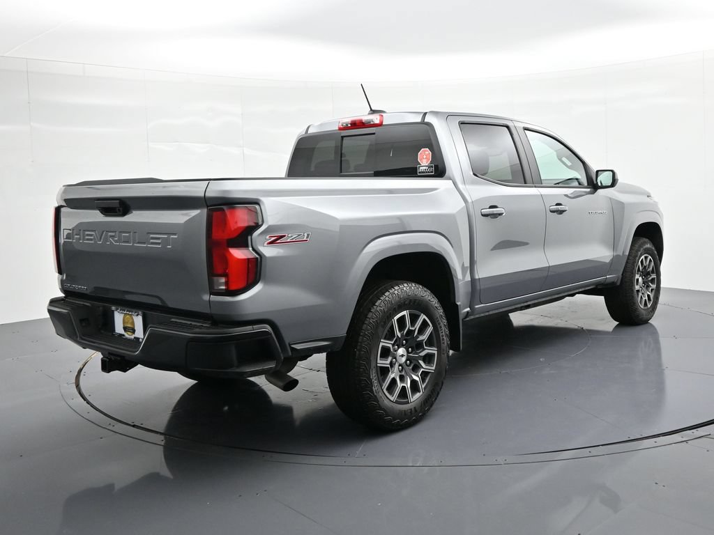 Used 2023 Chevrolet Colorado Z71 w/ Z71 Convenience Package 2 AWD/4WD image 5