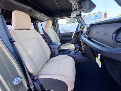 New 2026 Jeep Wrangler Willys AWD/4WD image 18