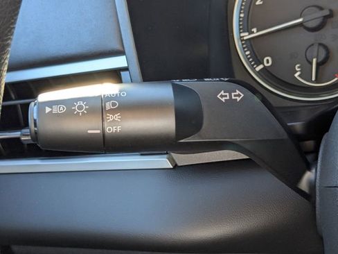 New 2025 Mitsubishi Outlander ES FWD image 28