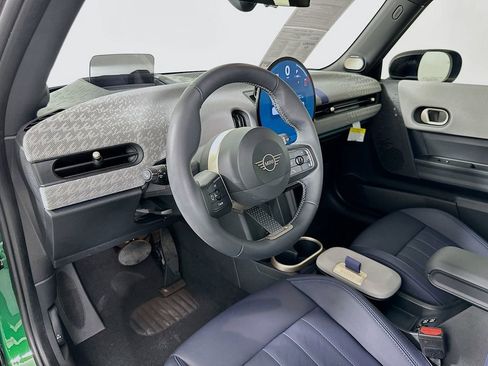 Certified 2025 MINI Cooper S image 9