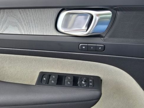 New 2026 Volvo XC40 B5 Plus w/ Protection Package Premier image 29