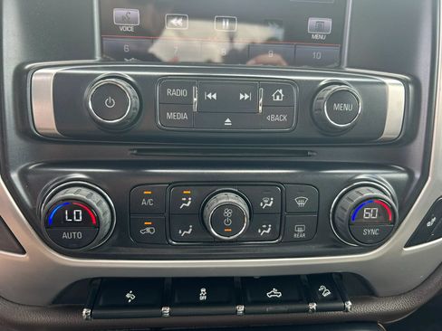 Used 2015 GMC Sierra 1500 SLT w/ SLT Crew Cab Value Package RWD image 23