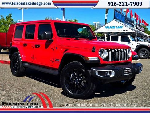 Certified 2025 Jeep Wrangler Unlimited Sahara image 1