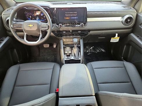 New 2025 Chevrolet Colorado LT w/ LT Convenience Package RWD image 14