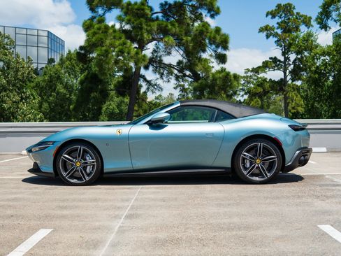 Used 2024 Ferrari Roma Spider RWD image 6