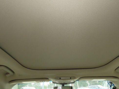 Used 2019 Lincoln Nautilus Reserve FWD image 21