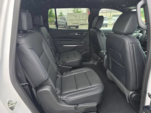 New 2026 Chevrolet Traverse LT w/ Driver Confidence Package FWD image 12