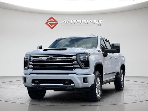 Used 2024 Chevrolet Silverado 2500 High Country AWD/4WD image 13
