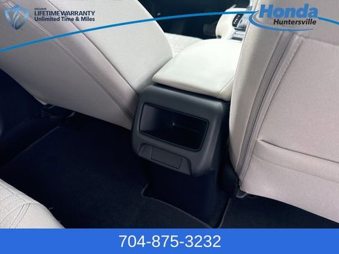 New 2026 Honda HR-V LX image 15