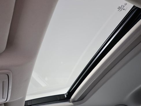 Used 2023 Honda Accord EX image 24