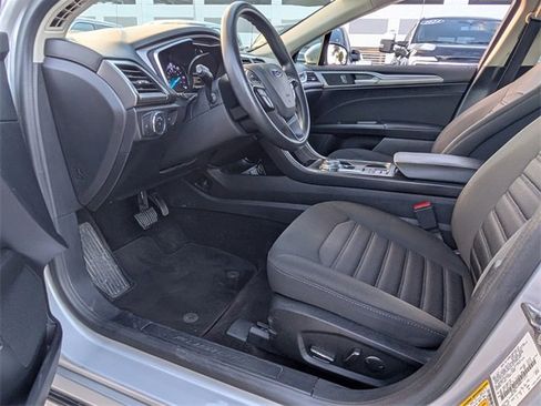 Used 2019 Ford Fusion SE image 7