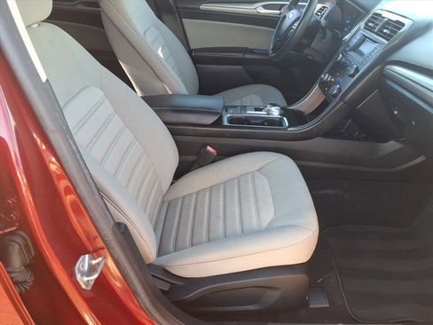 Used 2019 Ford Fusion S image 11